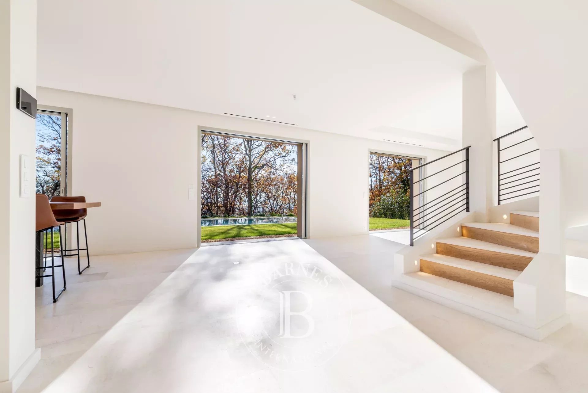 Vence - magnifique villa contemporaine neuve
