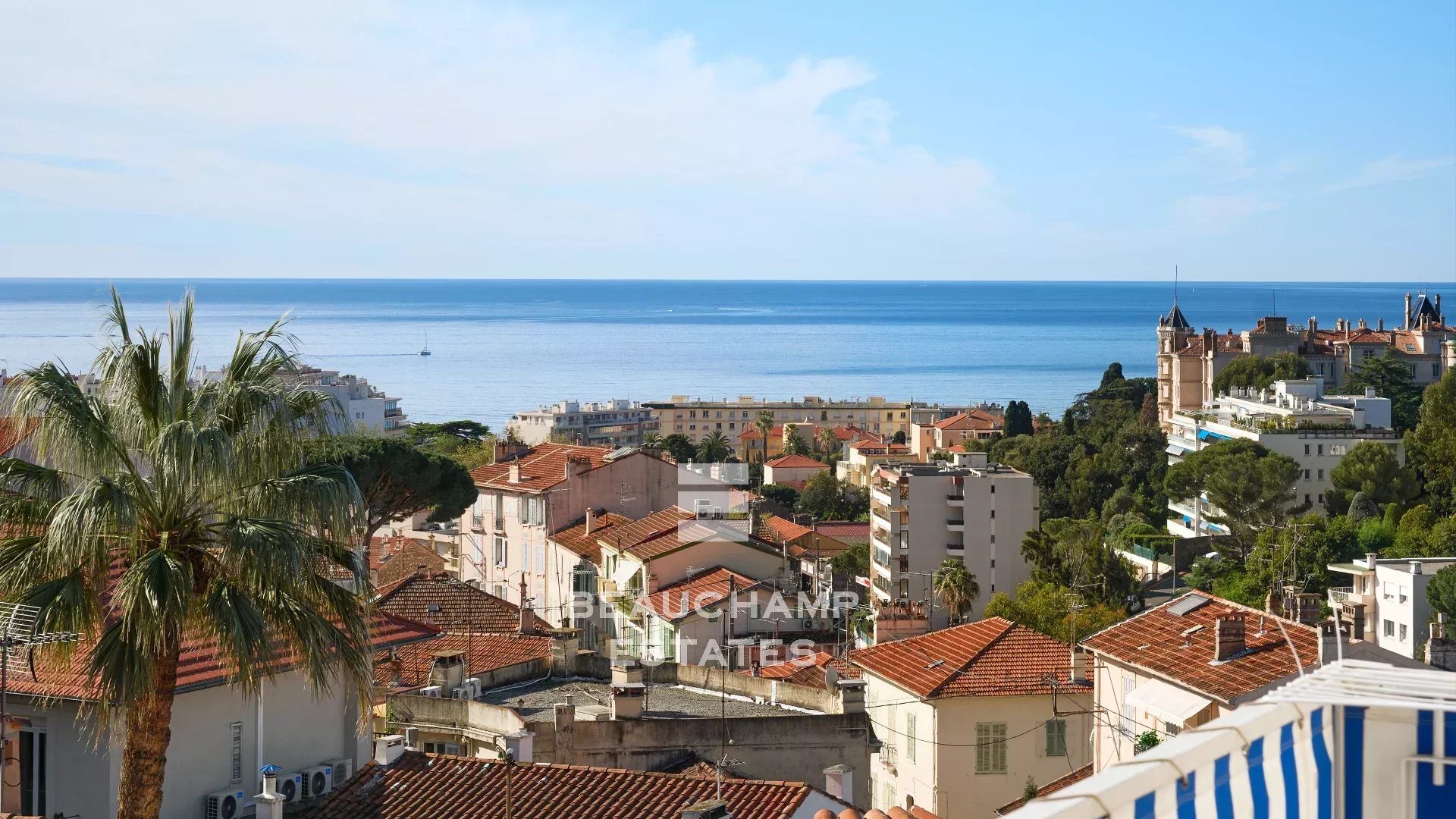 Exclusivité - Appartement 3 pièces avec vue mer - Cannes Stanislas