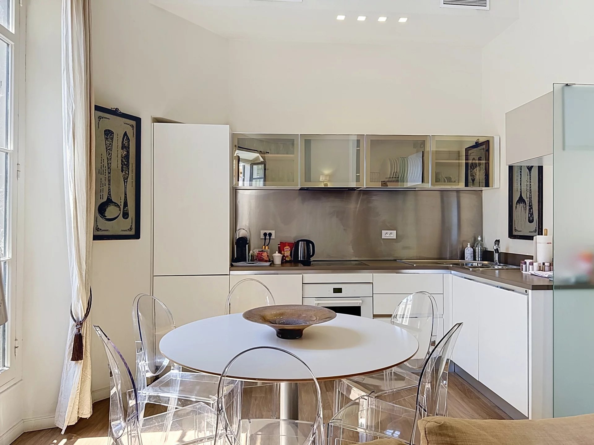 CANNES FORVILLE PALAIS 4P - BALCON VUE MER