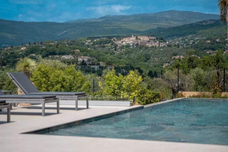 OPIO: Contemporaine dans domaine privé avec vue sur le golf et le vieux village