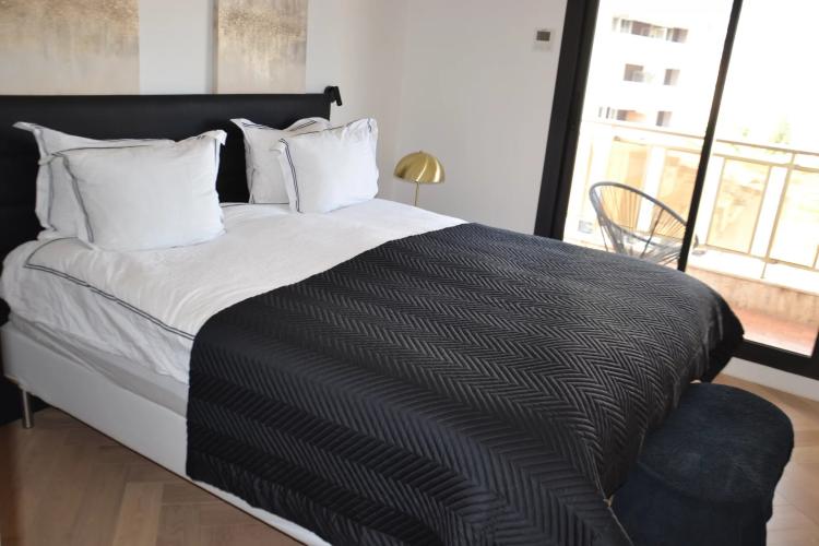 Appartement de 2 chambres rénové et meublé