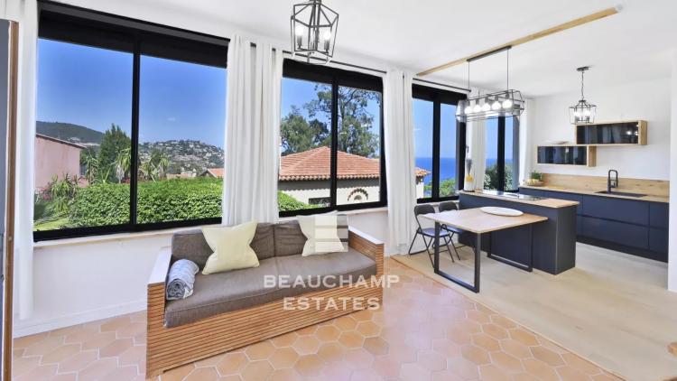 Appartement entièrement rénové avec vue mer