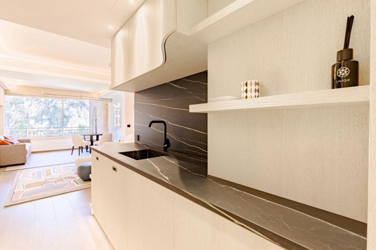 SOMPTUEUX 2 PIÈCES RENOVE & DÉCORÉ AVEC ÉLÉGANCE