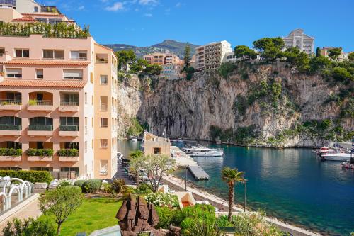 GRAND LARGE - 2 PIÈCES RÉNOVÉ ET MEUBLÉ - VUE MER