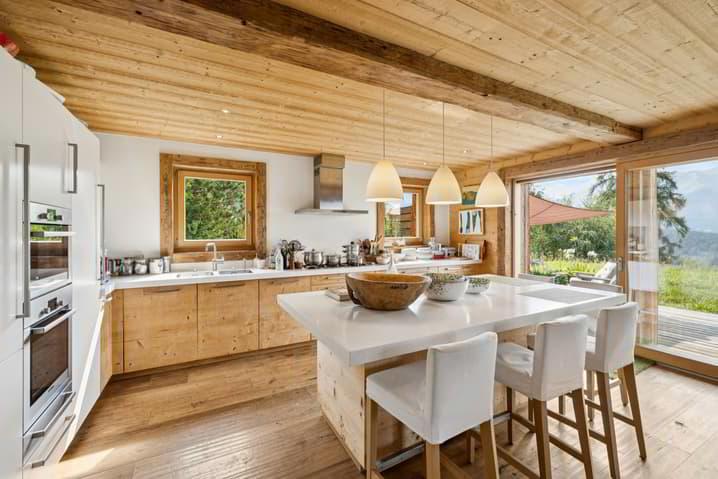 Elegantes Familienchalet mit Panoramablick & Terrassengarten