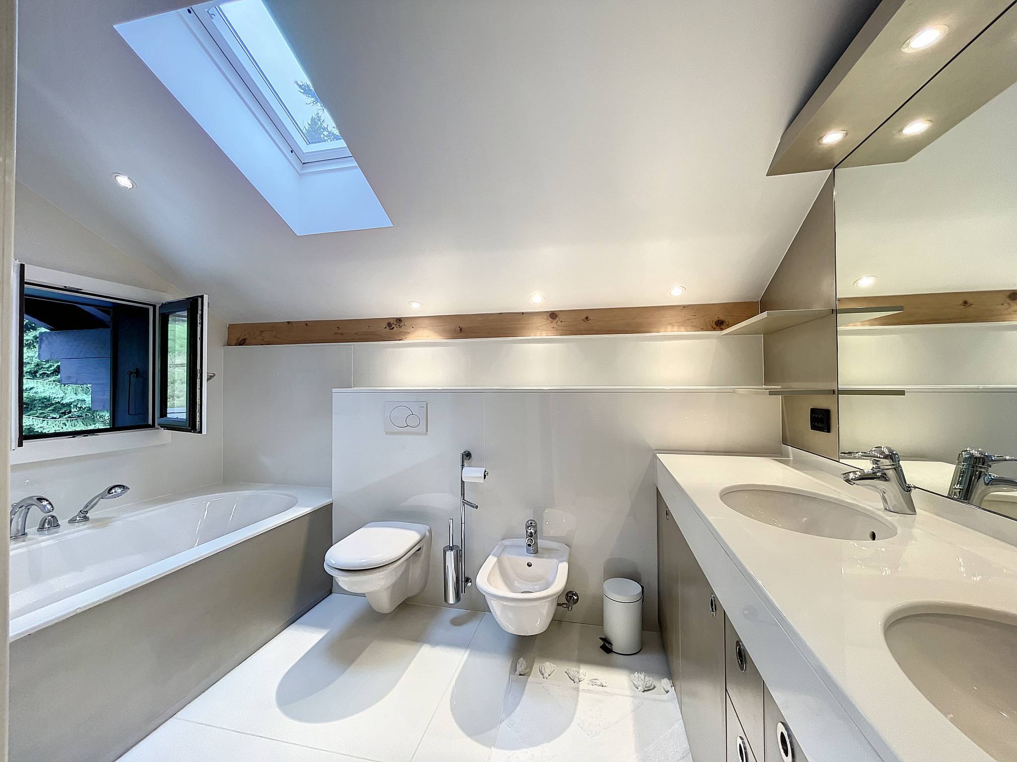 Somptueux chalet avec piscine et vue imprenable sur les Dents-du-Midi