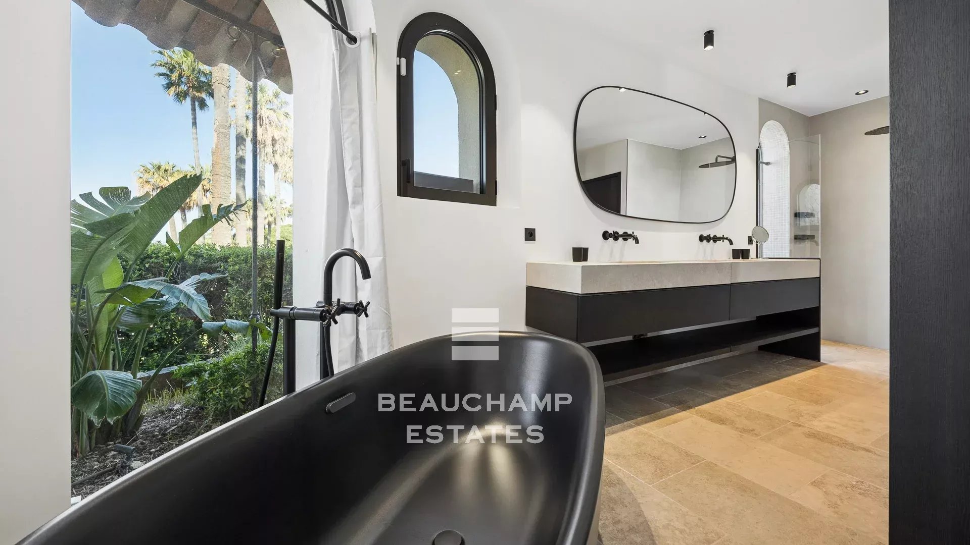 Villa contemporaine avec vue mer panoramique - Cap d'Antibes