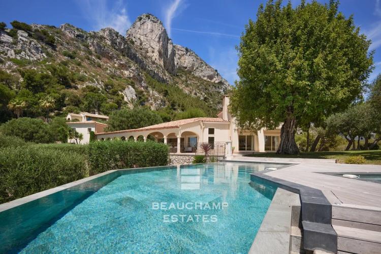Splendide Villa Néo-Provençale à 2 min de Monaco