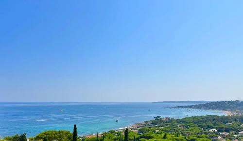 Villa vue mer panoramique à vendre à Sainte-Maxime