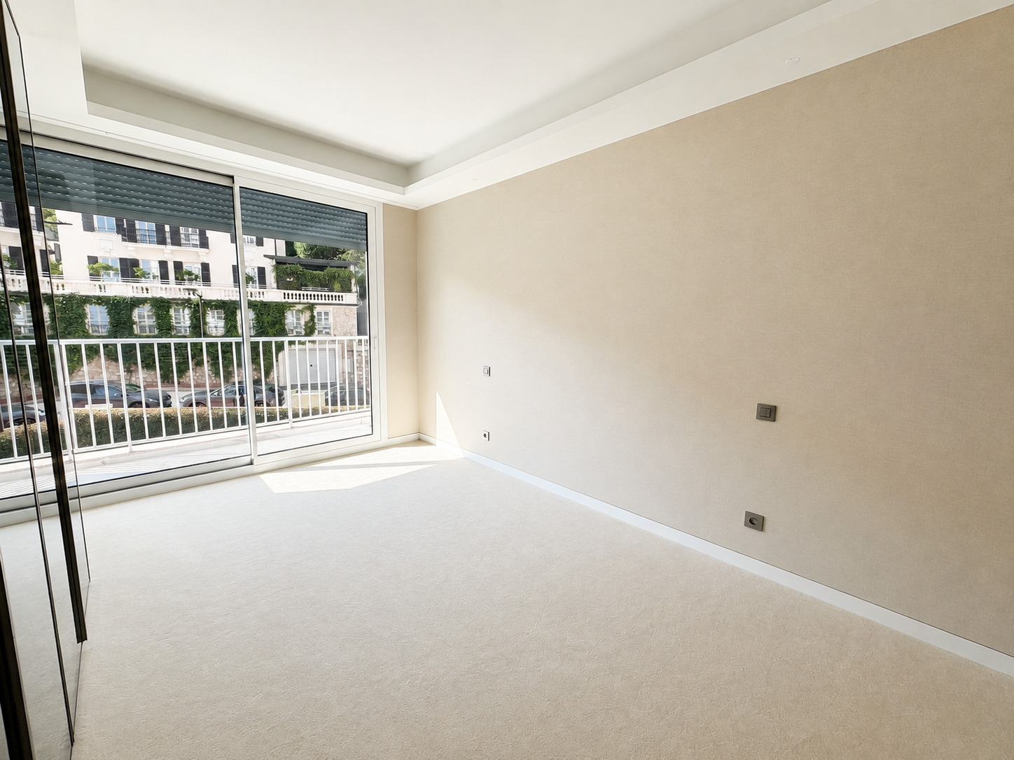 Château Périgord II – Luxueux 3 pièces rénové avec terrasse