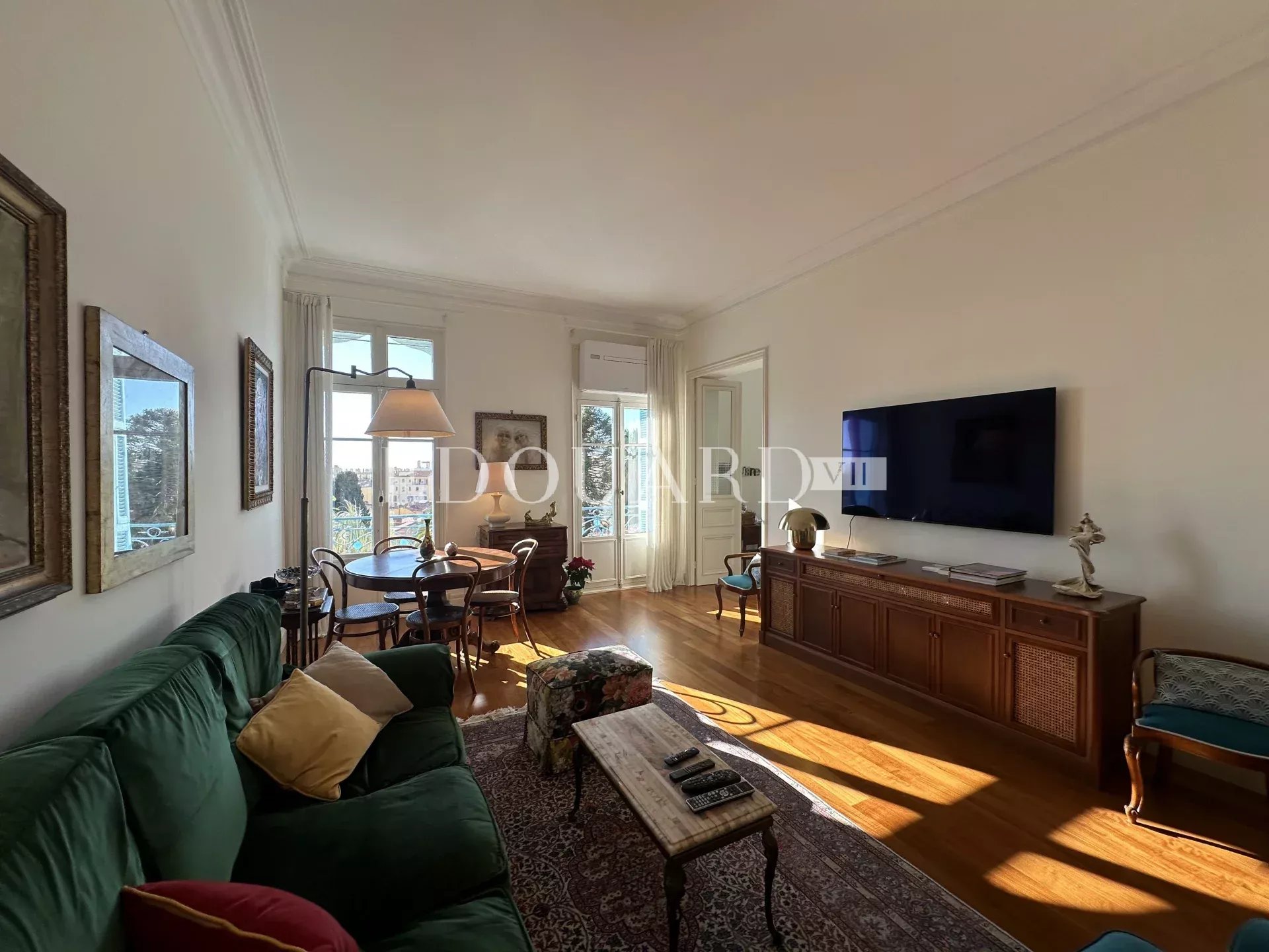 En exclusivité viager occupé sur une tête née en 1947, avec 600.000 € de bouquet plus 470 € de rente mensuelle
