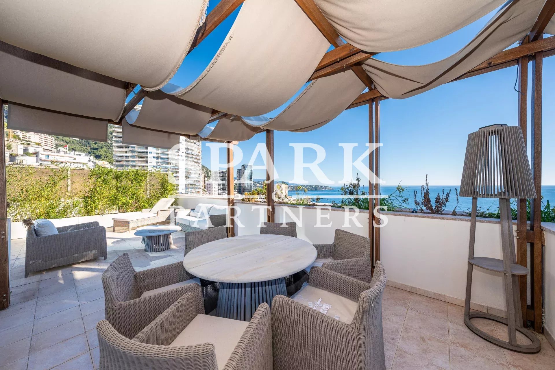 Monaco - La Rousse - Penthouse avec vue mer panoramique