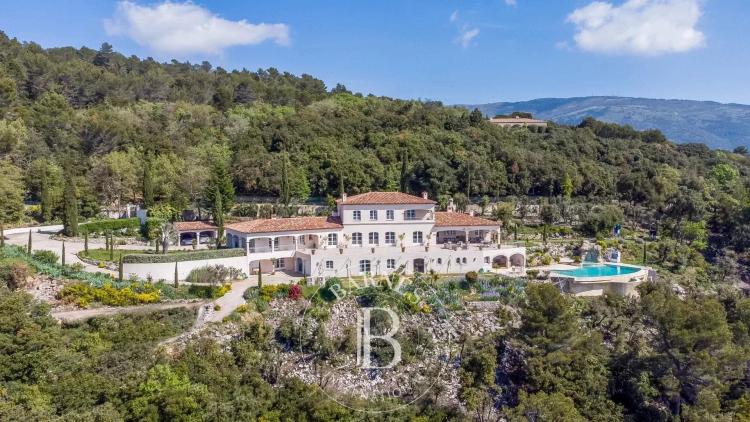 CABRIS - Élégante propriété avec vue imprenable - 6 chambres et un studio