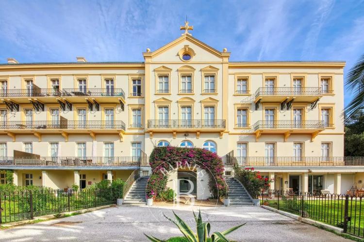 EXCLUSIVITE - LA CROIX-VALMER - Appartement de prestige