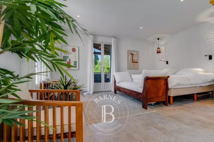 GOLFE DE SAINT TROPEZ - GRIMAUD - MAISON DE CHARME