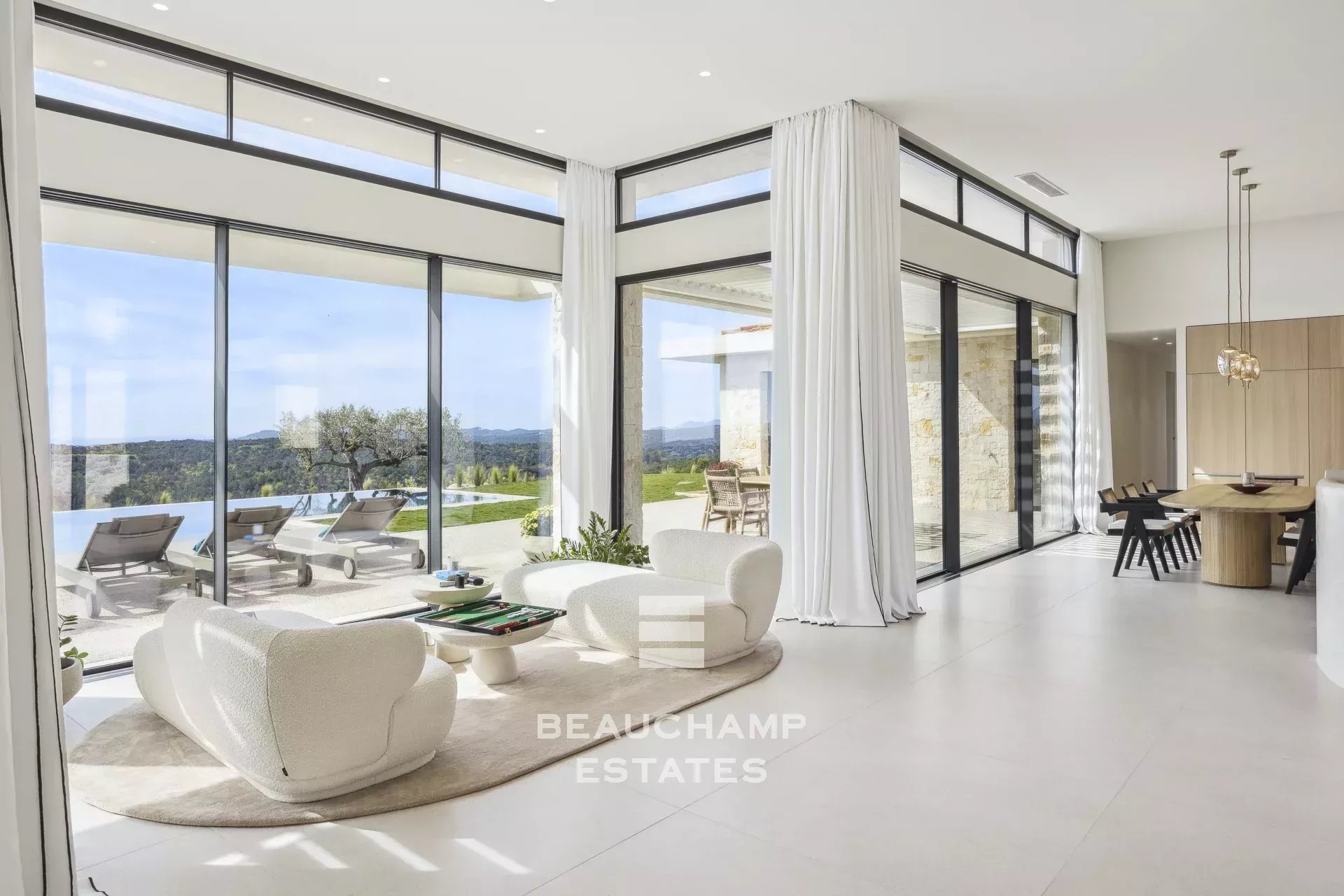 Villa contemporaine neuve 6 chambres avec vue mer à Roquefort-les-Pins