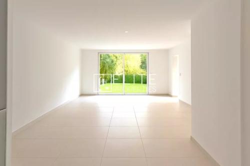 Mouans sartoux ESPACE ET NATURE POUR CE T4 - 80m² habitable + 598 m² de jardin