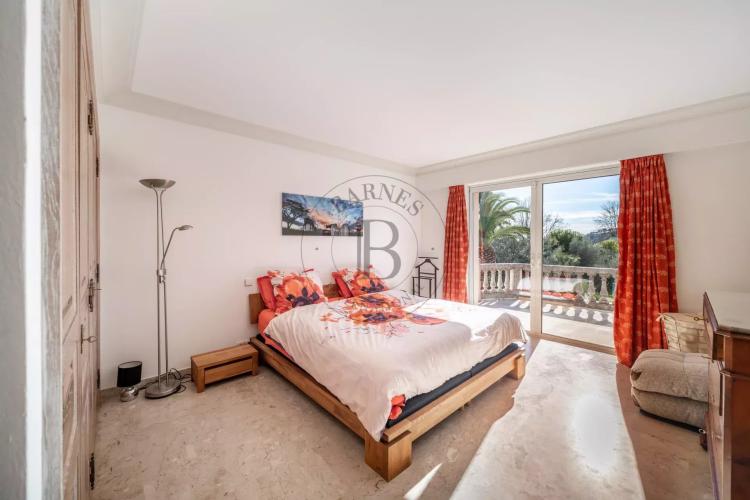 MOUGINS – SECTEUR RÉSIDENTIEL PREMIUM