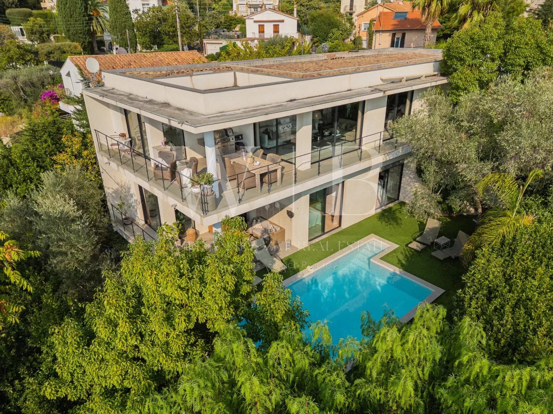 Le Cannet résidentiel - Superbe villa contemporaine avec vue mer et piscine