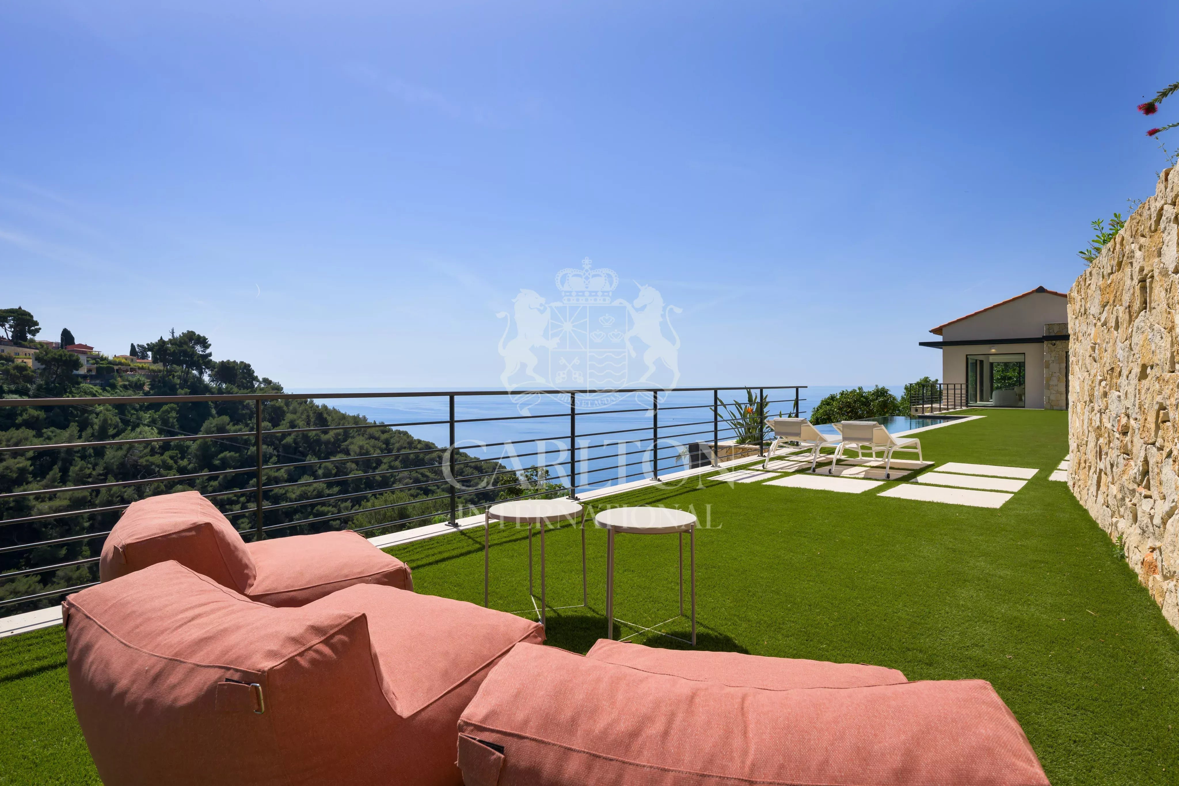 Villa contemporaine avec vue mer panoramique – Quartier du Serret, à quelques minutes de Monaco
