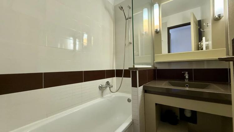 AGAY CAP ESTEREL VILLAGE T3 TYPE LARGE JARDIN SUD EST VUE MER