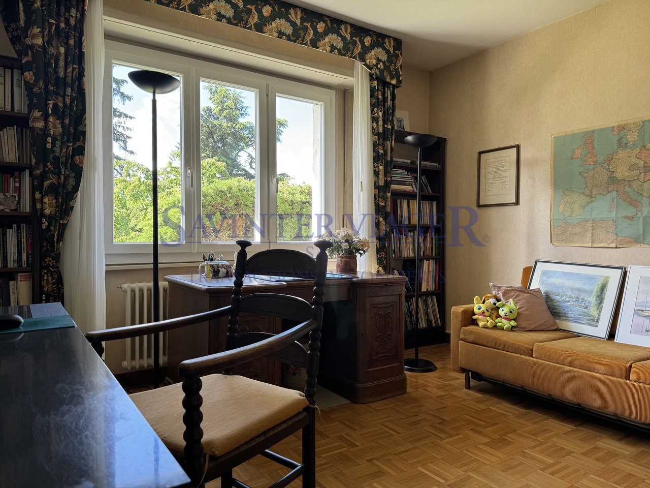 Dxr61_lookmove_235743139_7.jpg