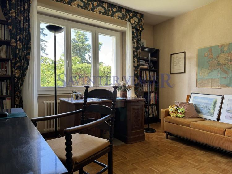 Dxr61_lookmove_235743139_7.jpg