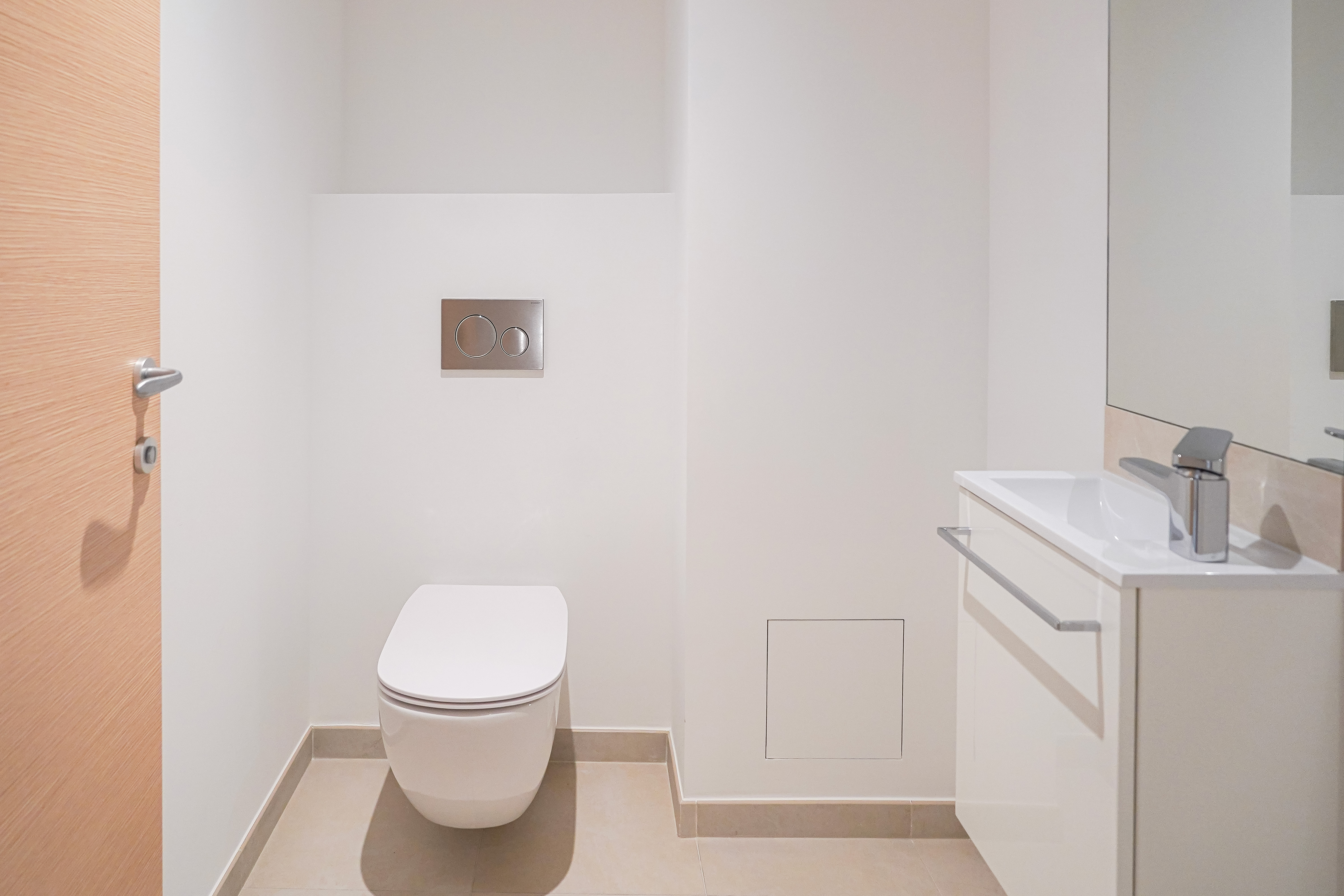 DYk8v_wc-invite-s-valeri-agency-barnes-monaco-1781881057.jpg