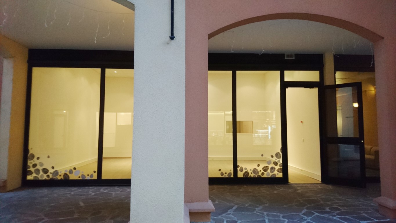 FONTVIEILLE - BUREAUX ADMINISTRATIFS - LE BOTTICELLI