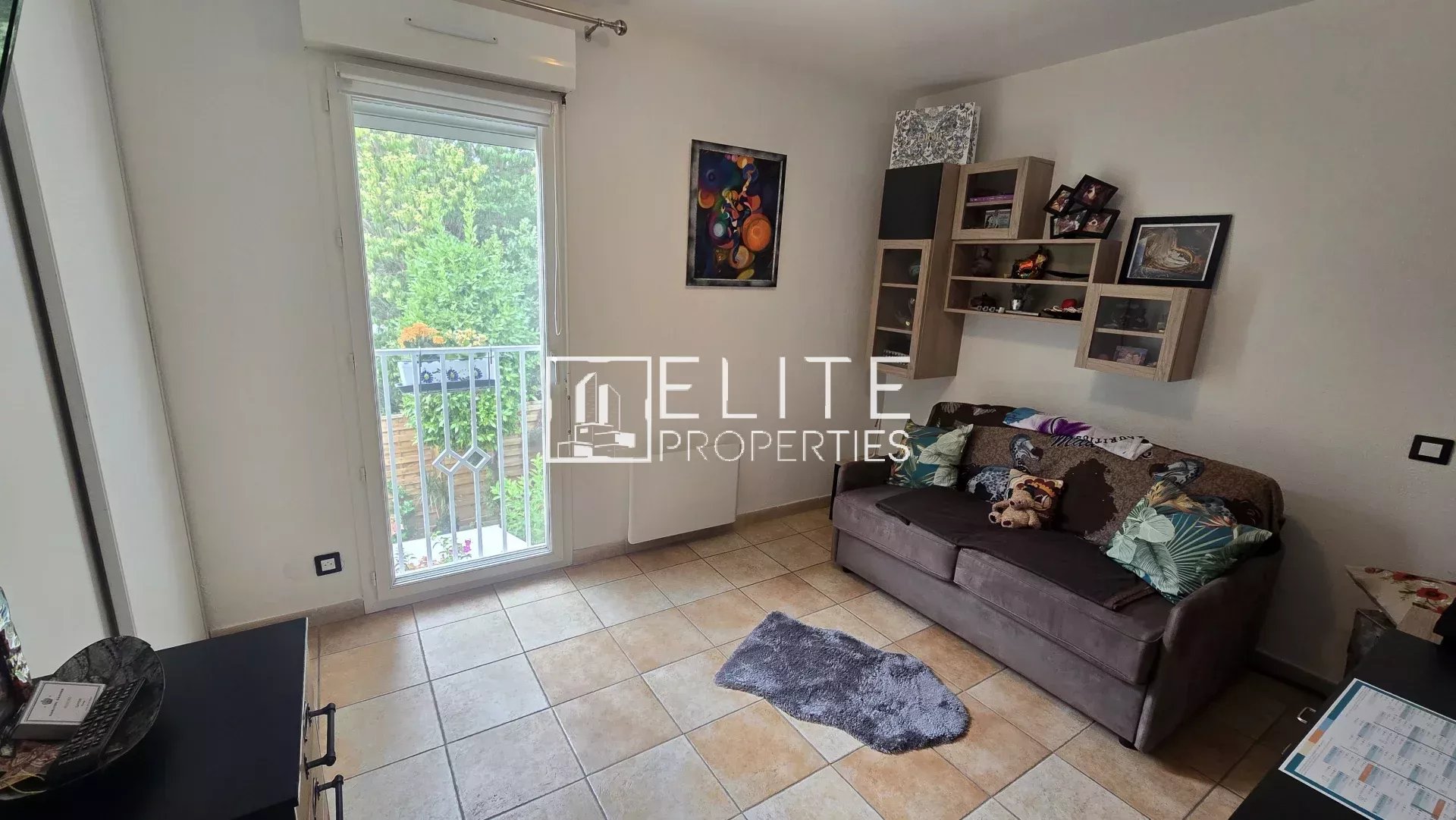 MAISON 6 PIÈCES + GARAGE ET PARKING – LE CANNET
