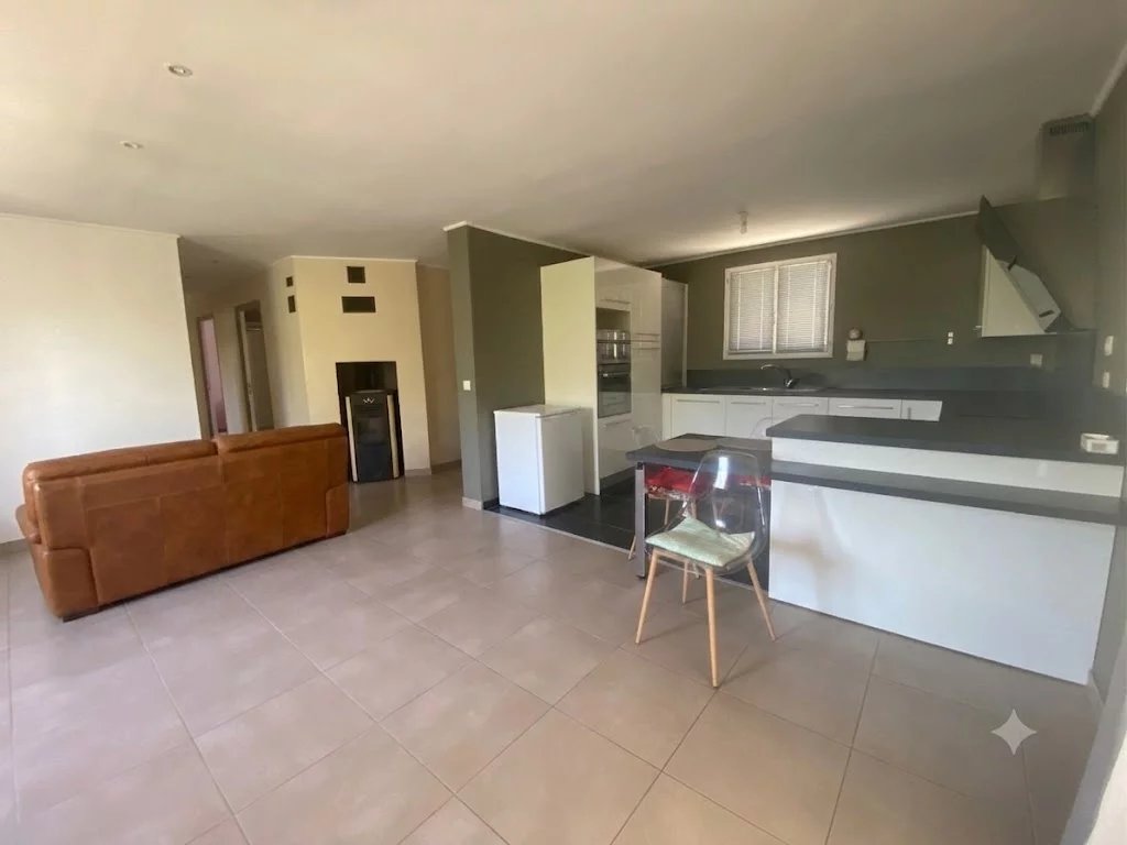 VIDAUBAN  BELLE VILLA 2 APPARTEMENTS 136M2 PRES DU CENTRE