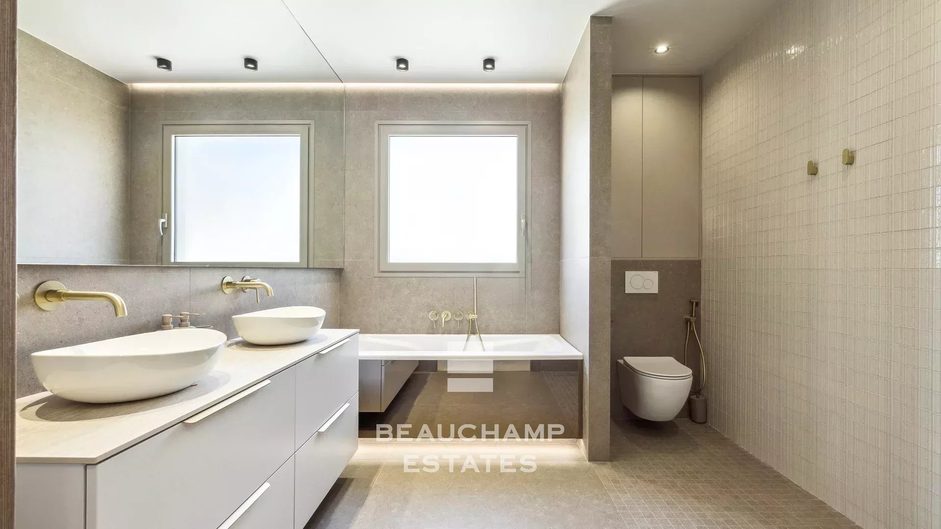 Propriété contemporaine neuve de 6 chambres avec vue dégagée - Mougins