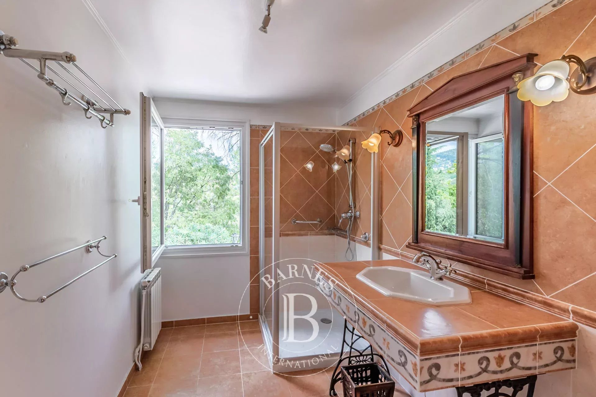 Grasse - Charmante propriété avec vue dégagée - Maison d'amis