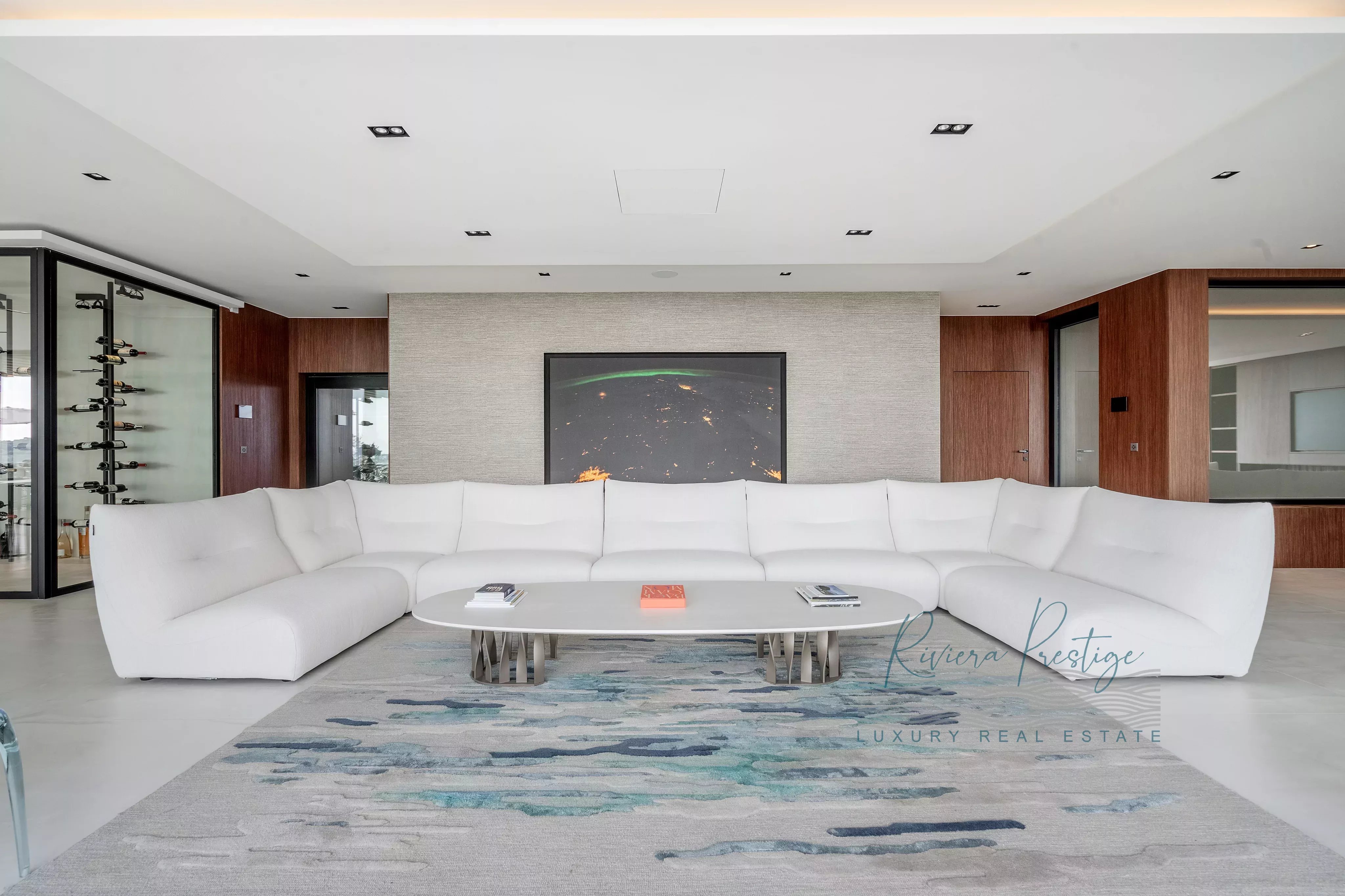 Villa contemporaine avec vue panoramique sur le Golfe de Saint-Tropez – Gassin