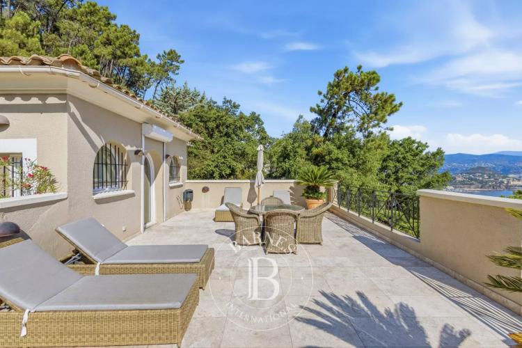 MAGNIFIQUE VILLA THEOULE SUR MER