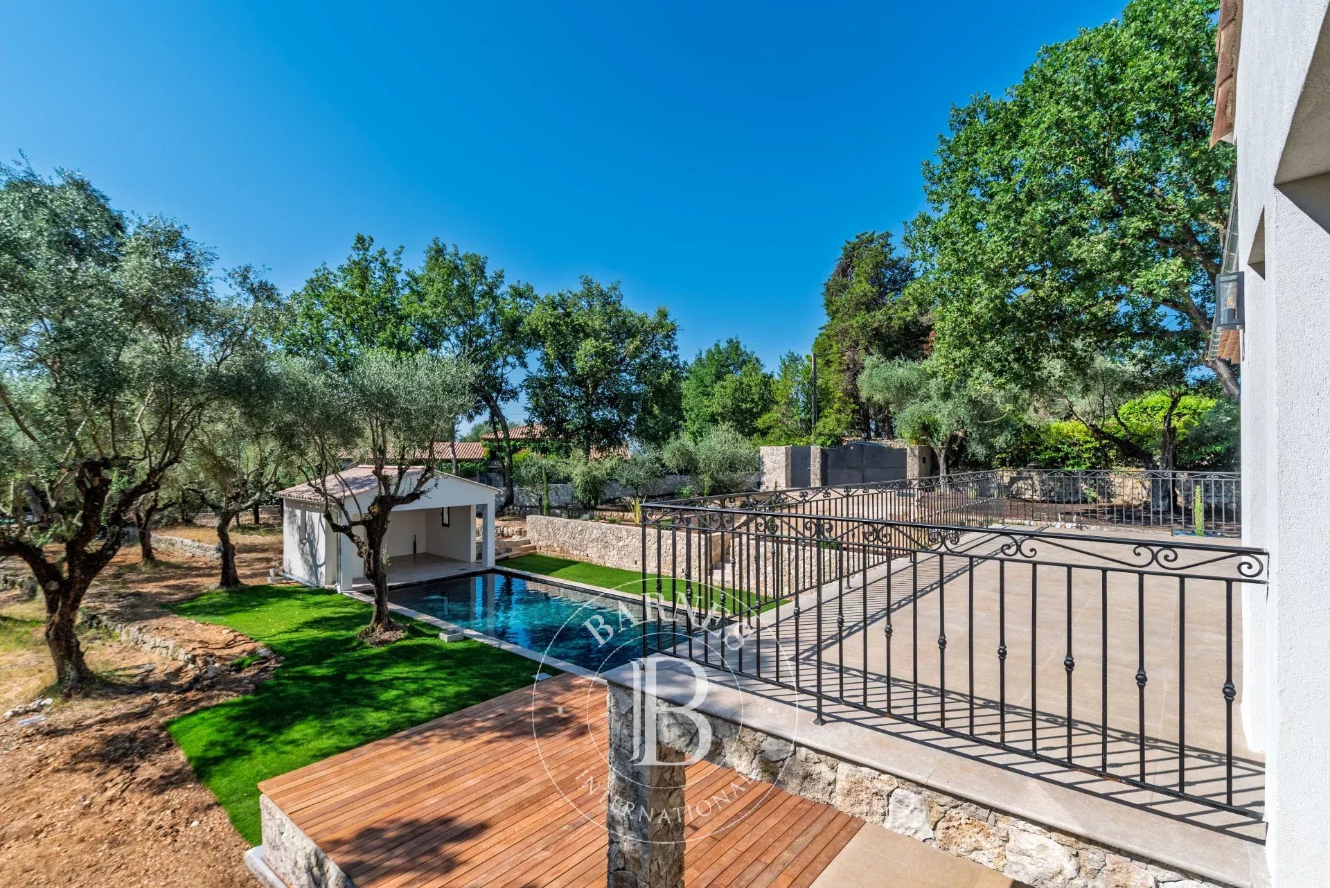 Chateauneuf-Grasse, 5 chambres, au calme, vue mer