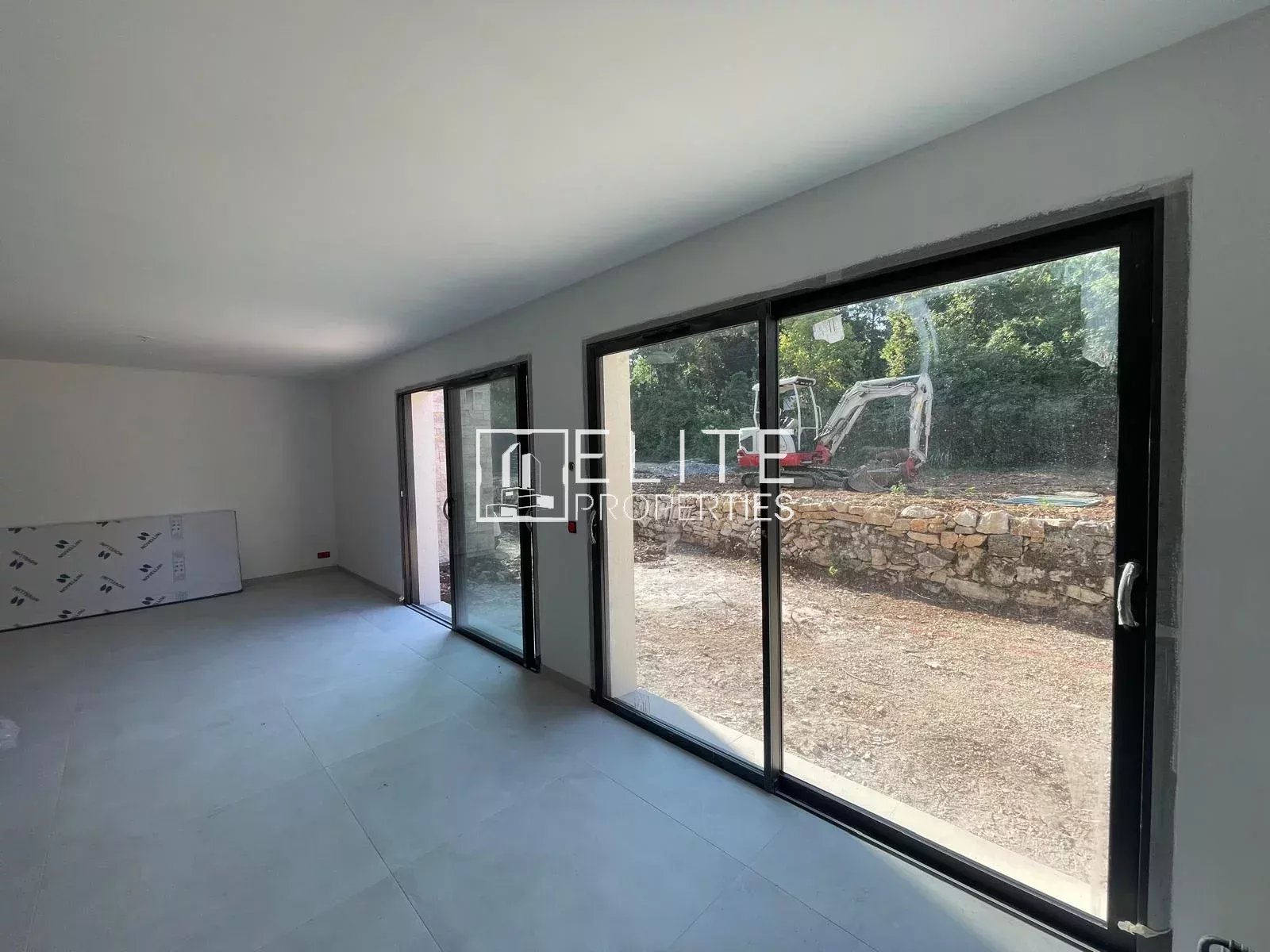 MAISON NEUVE 4 PIECES 120m² SAINT-CEZAIRE
