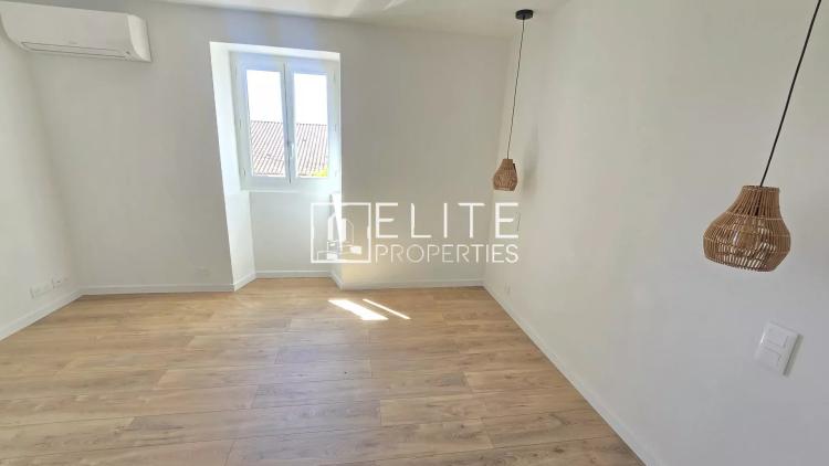 MAISON DE VILLAGE 3 PIÈCES + JARDIN VUE MER – SPÉRACÈDES