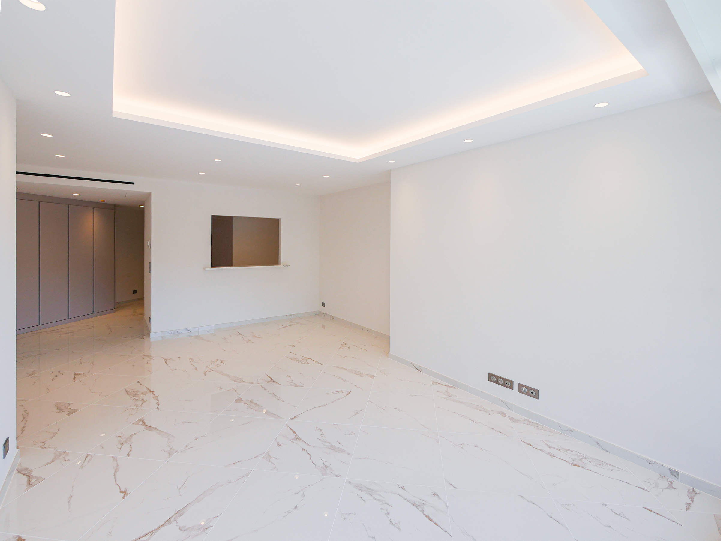 EAP6B_salon-angle-1-1687191487.jpg