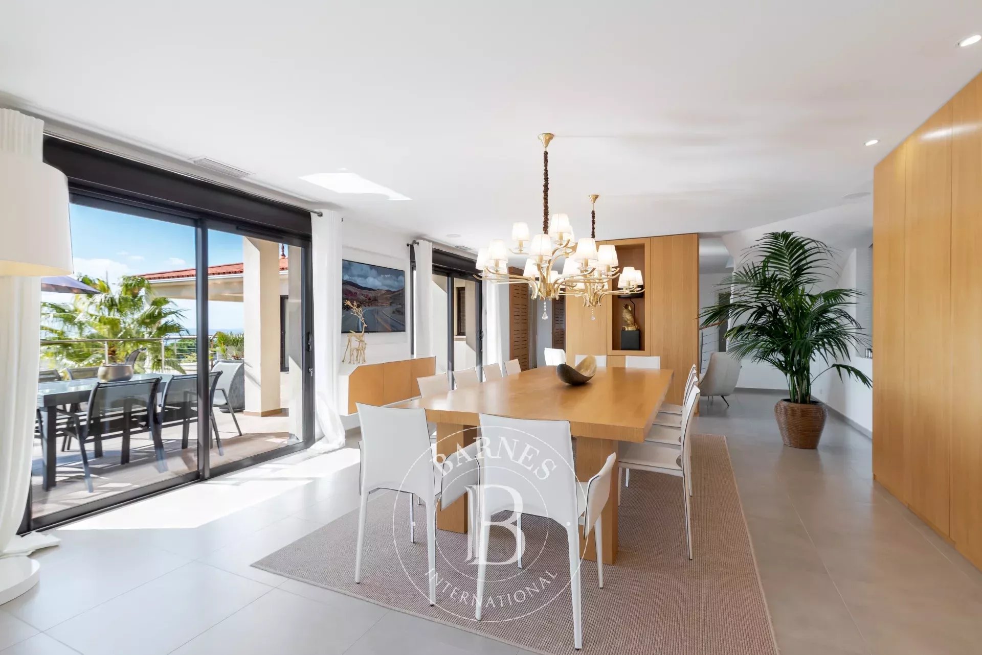 Châteauneuf-Grasse - Propriété contemporaine vue mer