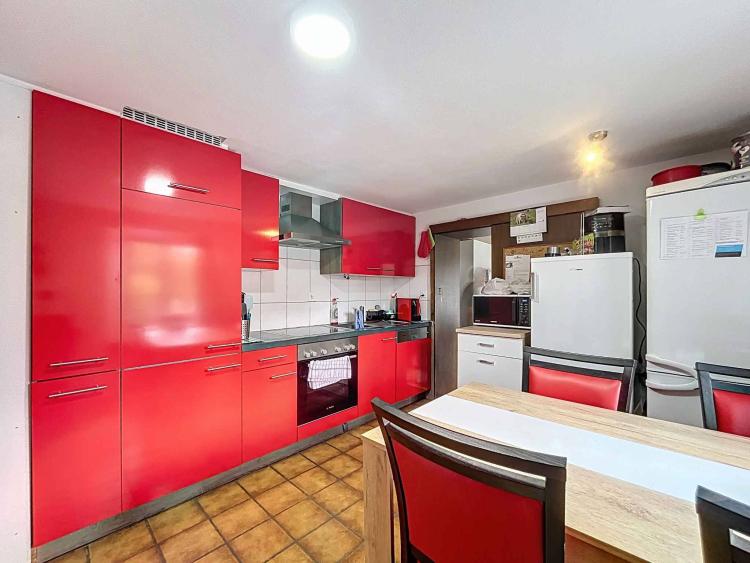 IMMEUBLE DE RENDEMENT AVEC LOCAL COMMERCIAL ET APPARTEMENTS