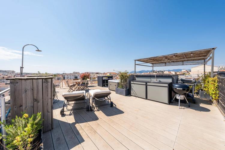 CANNES CENTRE PENTHOUSE TOIT TERASSE