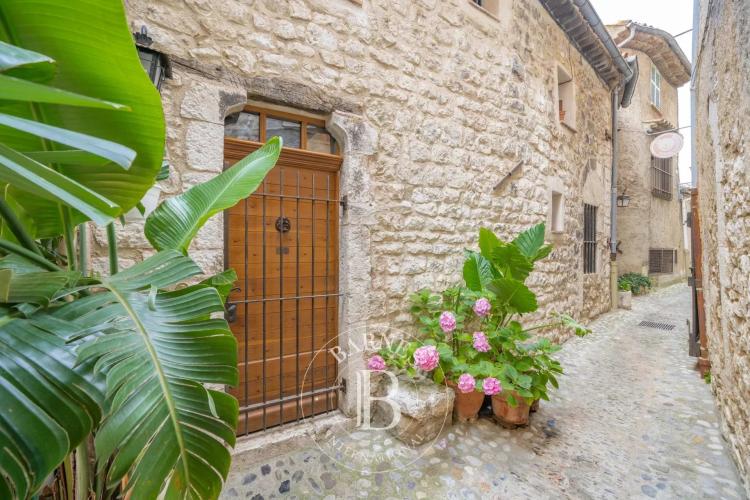 Maison de caractère avec terrasse au cœur du village de Saint-Paul-de-Vence