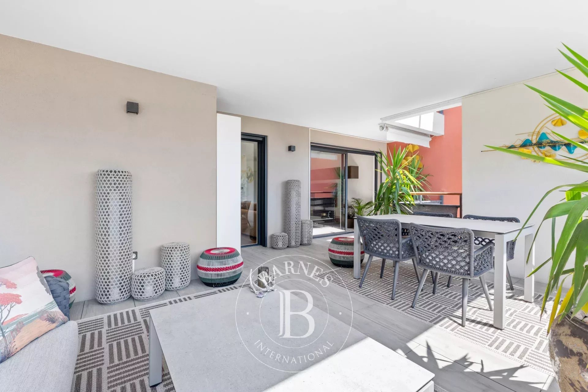 ÈZE – APPARTEMENT 4 PIÈCES – VUE MER – TERRASSES – SAUNA – DOUBLE GARAGE