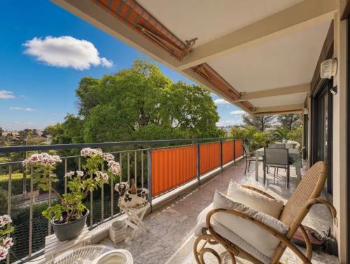 GRAND 3P CANNES OXFORD - TERRASSE D'ANGLE 41 m² SUD - VUE DEGAGEE, DOMINANTE SUR JARDINS