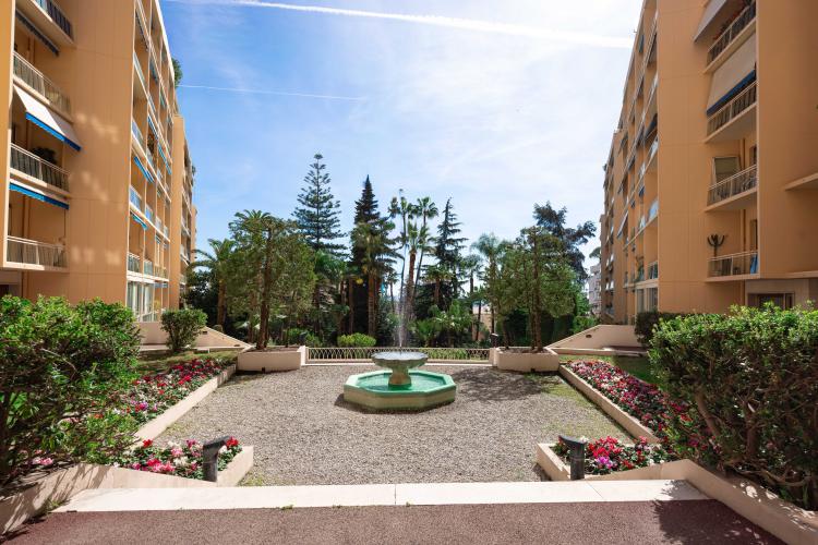 3 PIÈCES RÉNOVÉ AVEC VUE MER