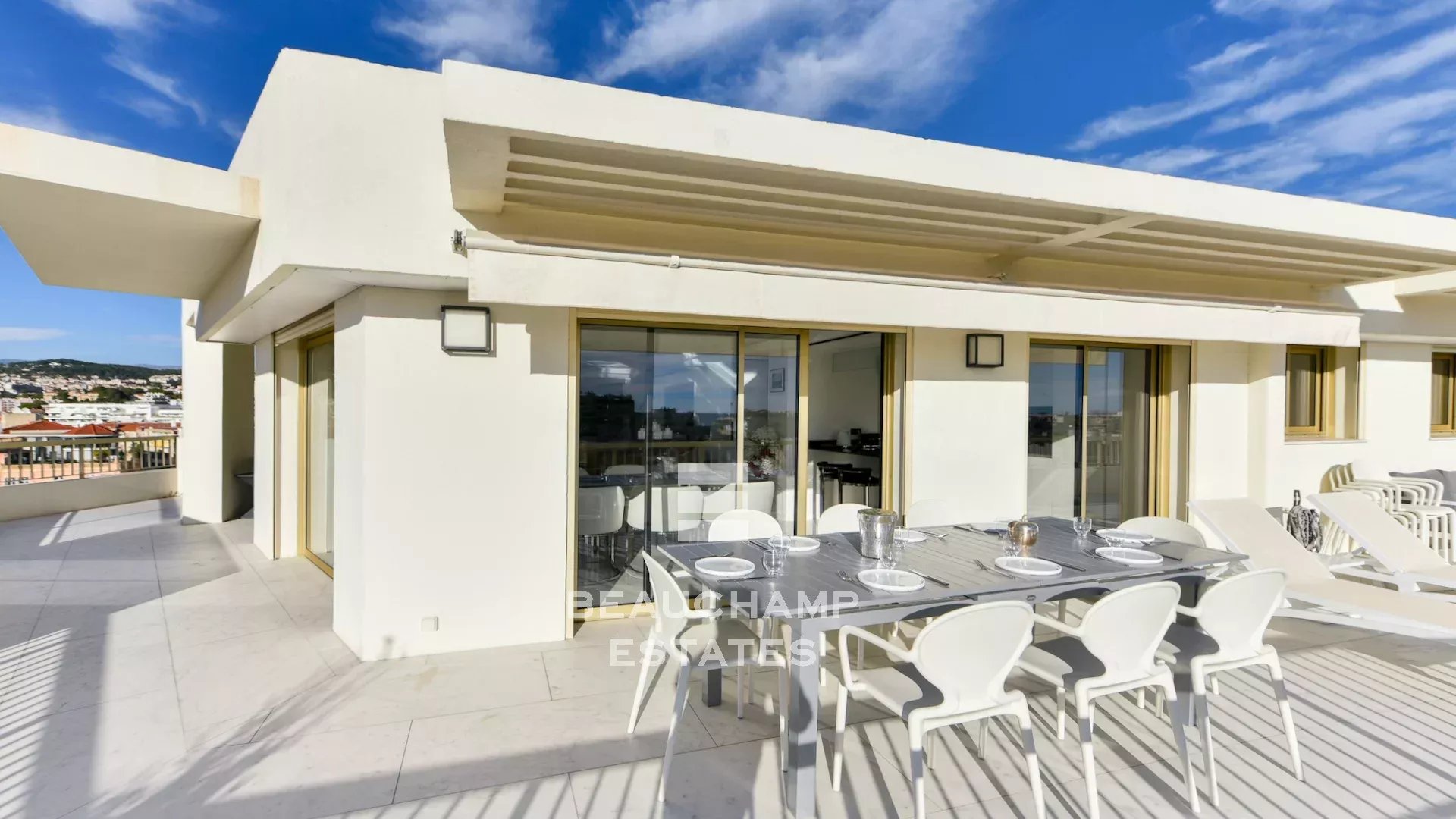 Penthouse 4 chambres en avec vue mer panoramique - Cannes Centre