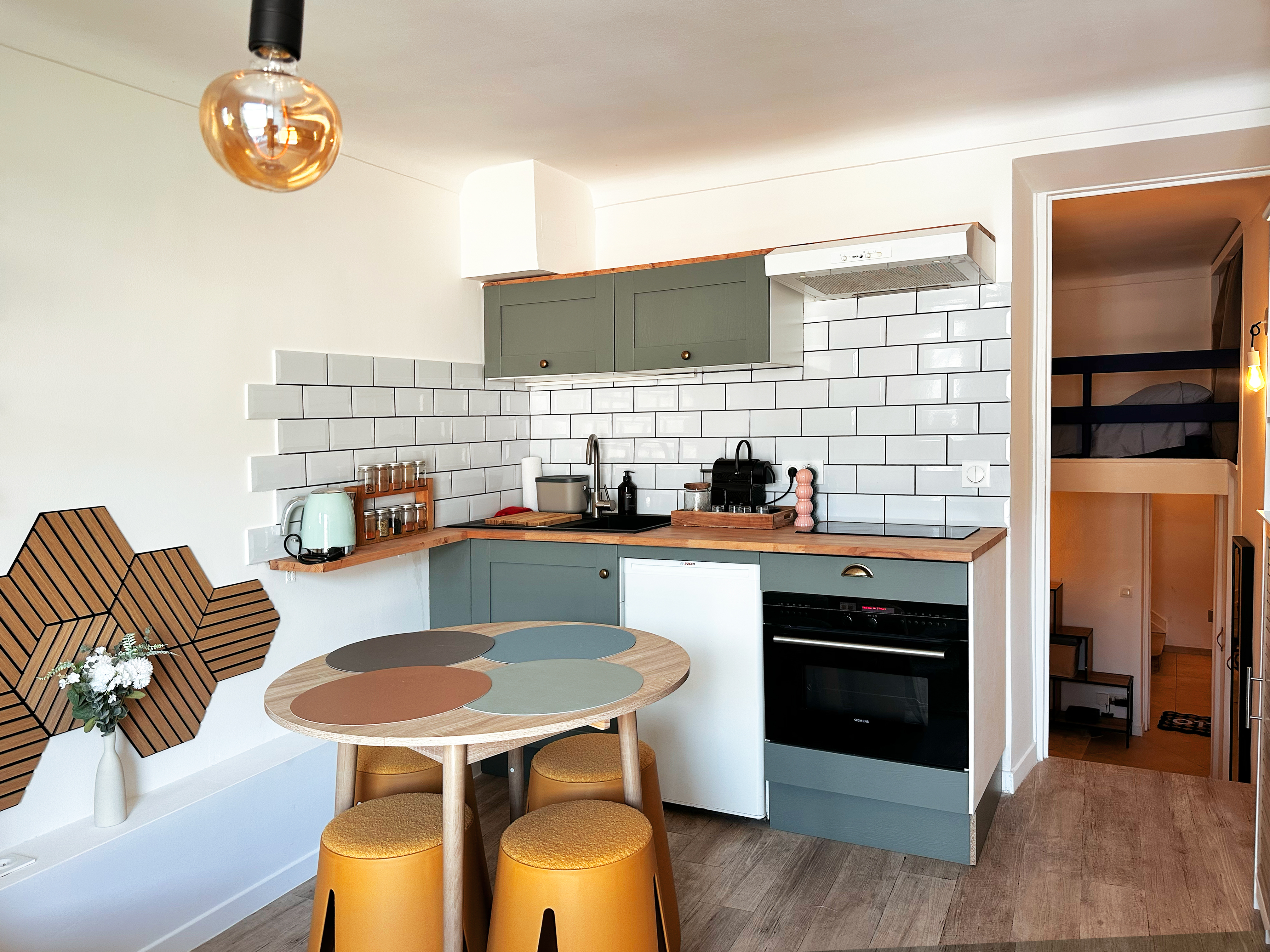 MONACO VILLE- 2 PIECES - AVEC MEZZANINE - À SOURÇA