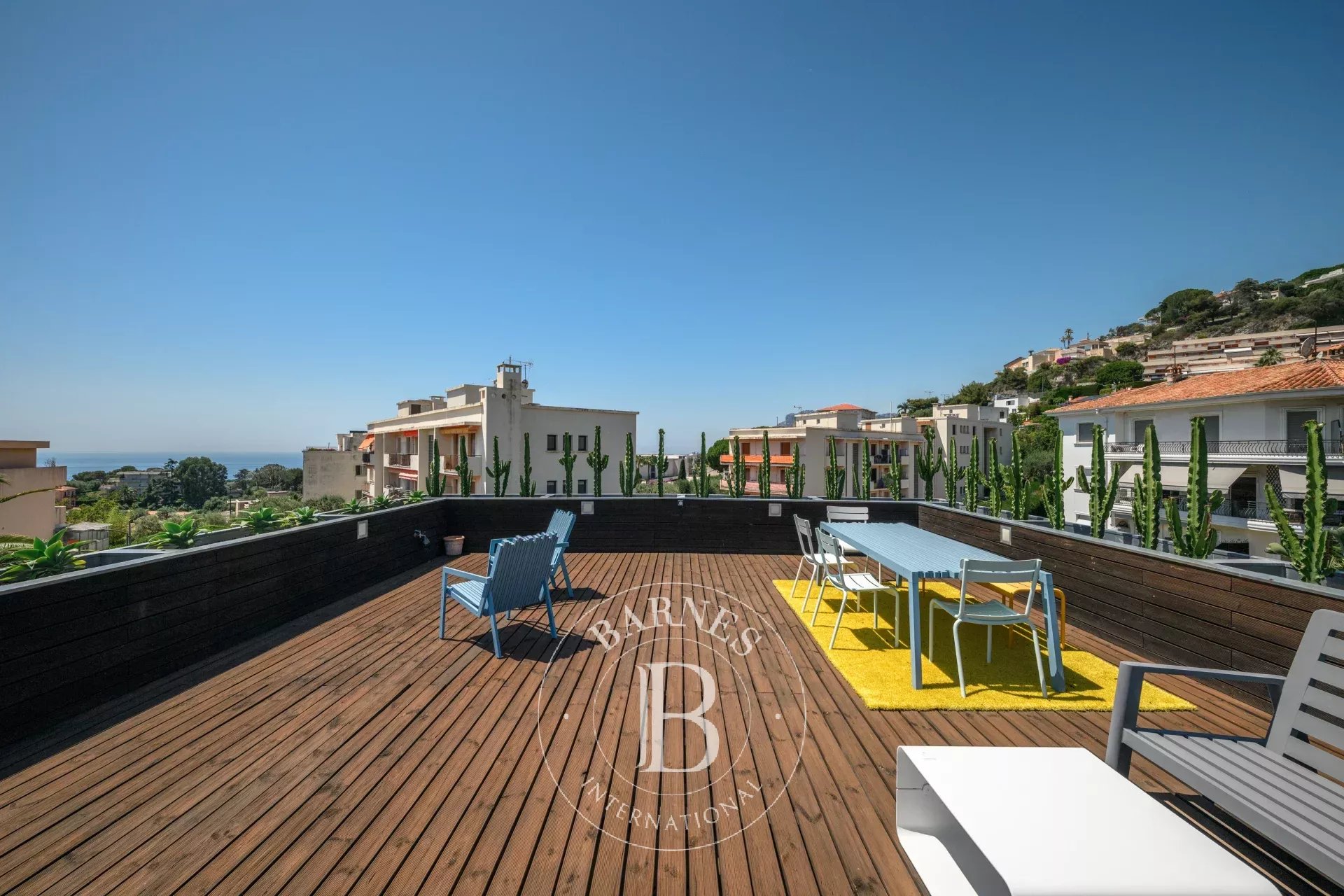 ROQUEBRUNE CAP MARTIN - ÉLÉGANTE VILLA CONTEMPORAINE AVEC VUE MER ET PISCINE