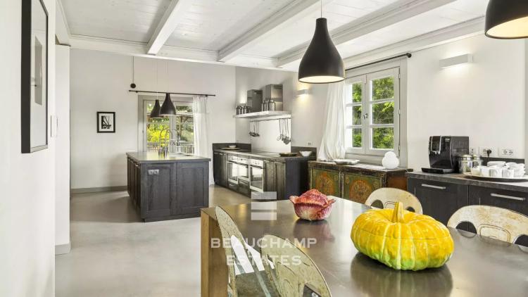 Propriété provençale en pierre 5 chambres avec vue mer - Grasse